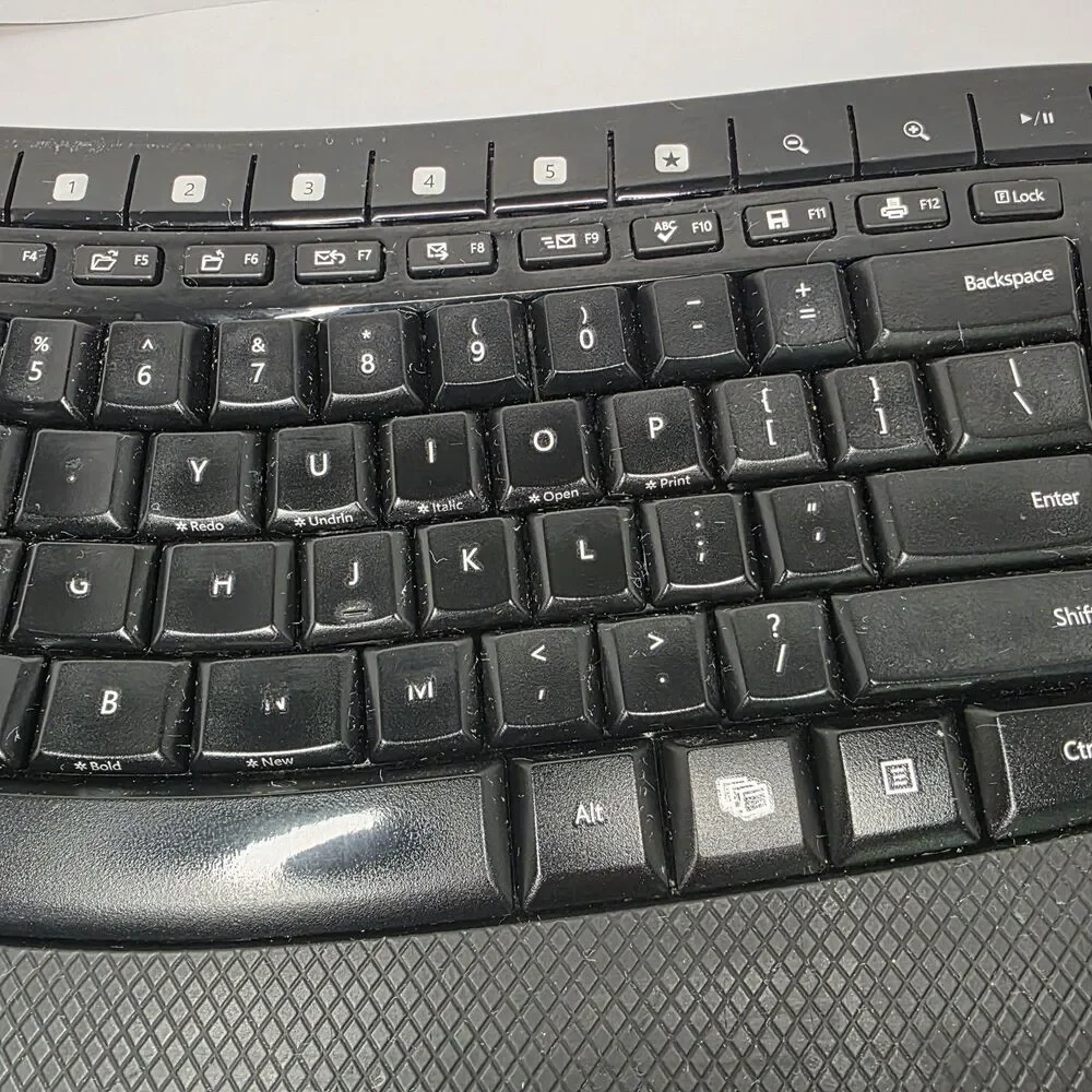 Microsoft Comfort Keyboard 5000 Model 1394 Black Wireless No Dongle Untested